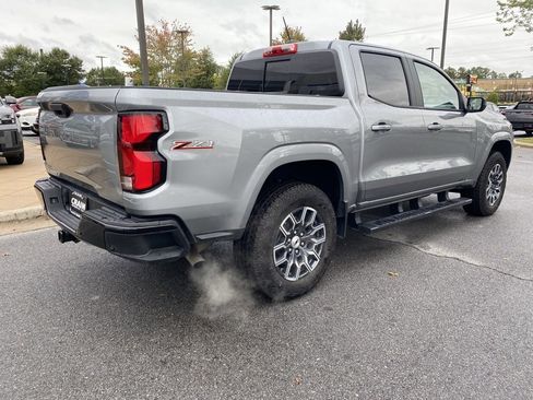 Used 2024 Chevrolet Colorado Z71 w/ Z71 Convenience Package 2 image 7