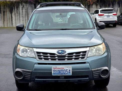 Used 2012 Subaru Forester 2.5X w/ Alloy Wheel Pkg image 2
