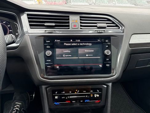Used 2022 Volkswagen Tiguan SEL R-Line image 21