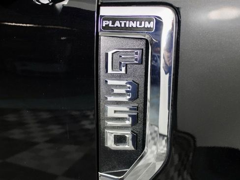Used 2020 Ford F350 Platinum image 9