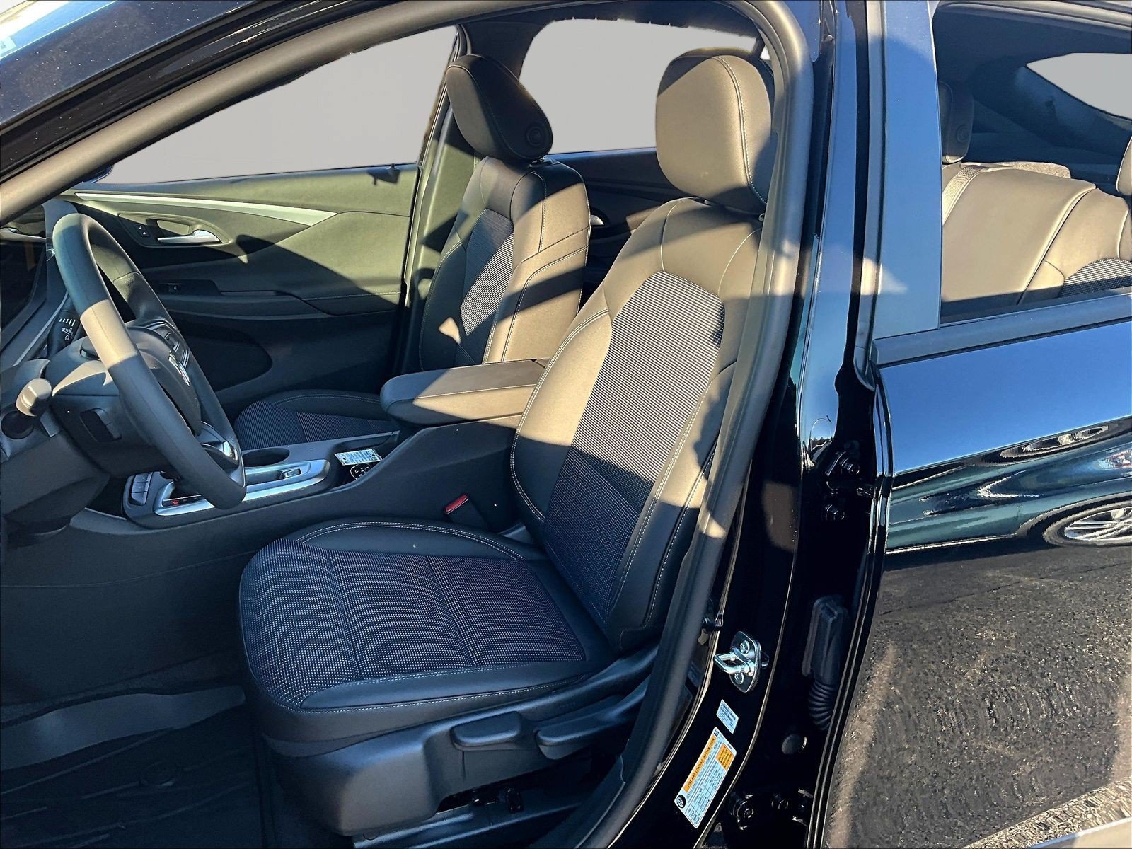 New 2026 Buick Envista Preferred FWD image 16