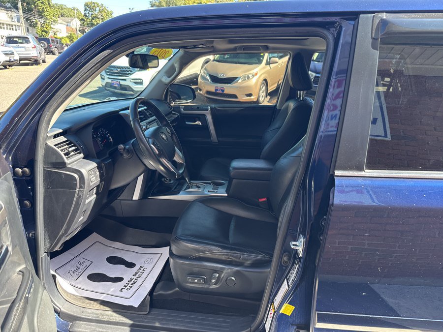 Used 2015 Toyota 4Runner Limited AWD/4WD image 16
