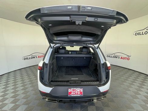 Used 2023 Land Rover Range Rover Sport SE image 6