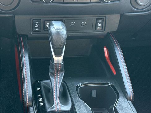 Used 2024 Nissan Frontier Pro-X w/ Pro Convenience Package image 19