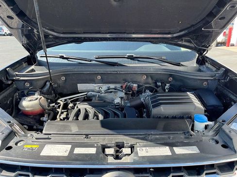 Used 2019 Volkswagen Atlas SEL R-Line image 32