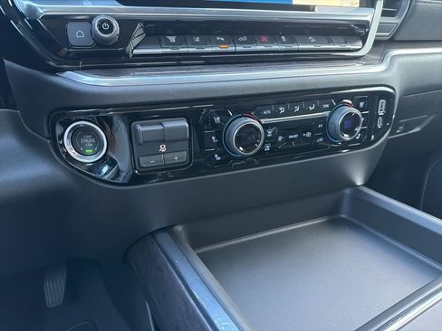 New 2026 Chevrolet Silverado 2500 LTZ w/ LTZ Convenience Package image 19