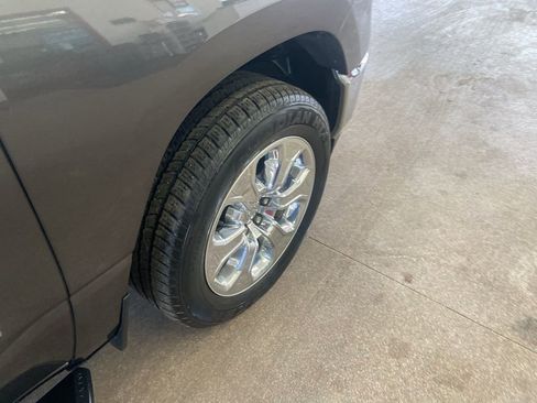 Used 2021 RAM 1500 Big Horn image 25