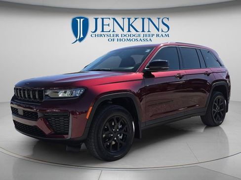New 2026 Jeep Grand Cherokee Altitude AWD/4WD image 11