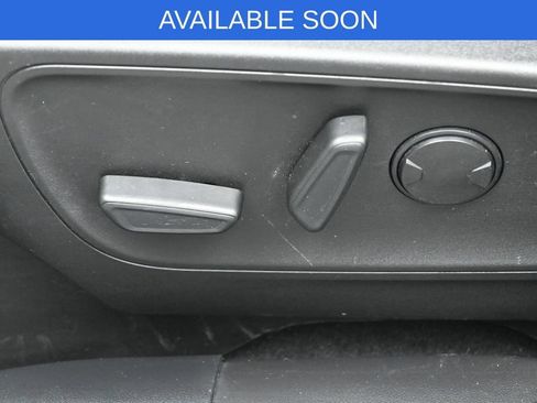 Used 2022 Ford Escape SEL w/ Technology Package FWD image 10