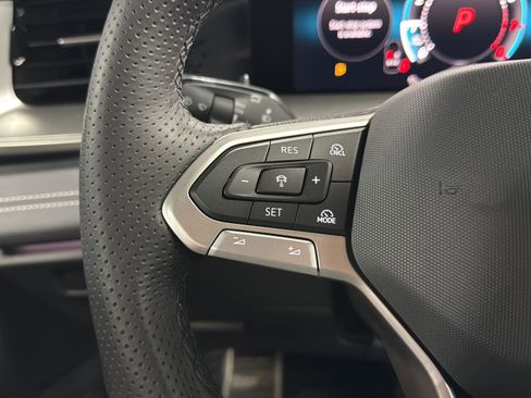 New 2026 Volkswagen Tiguan SE R-Line image 22