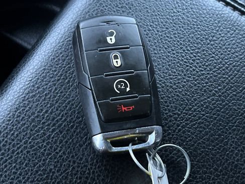 Used 2021 RAM 1500 Laramie w/ Off Road Group image 25