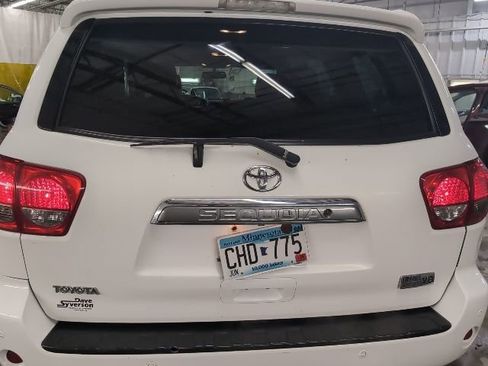 Used 2008 Toyota Sequoia Limited image 3