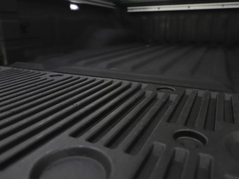 Used 2022 Nissan Frontier PRO-4X w/ Pro-4X Premium Package image 30