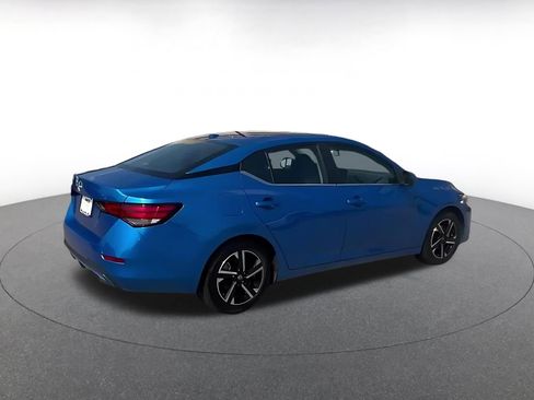 Used 2025 Nissan Sentra SV FWD image 12