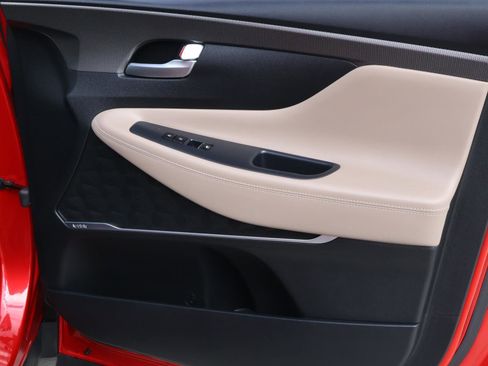 Used 2020 Hyundai Santa Fe Limited image 16