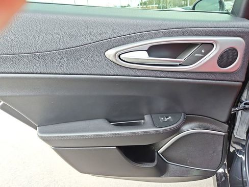 Used 2023 Alfa Romeo Giulia Veloce image 30