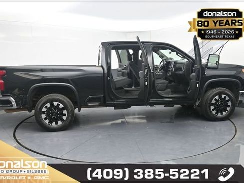 Used 2020 Chevrolet Silverado 2500 LT w/ Texas Edition image 21