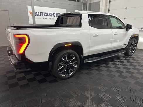 Used 2025 GMC Sierra EV Denali AWD/4WD image 10