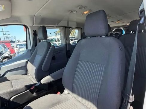 Used 2016 Ford Transit 350 XLT RWD image 9