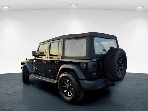 Used 2019 Jeep Wrangler Unlimited Sport AWD/4WD image 11