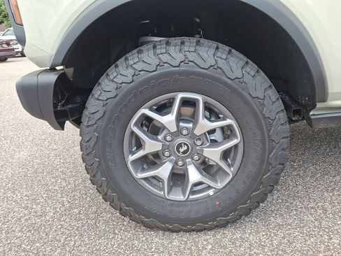 New 2025 Ford Bronco Badlands AWD/4WD image 18