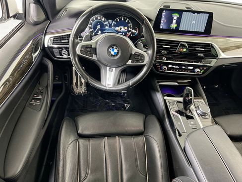 Used 2018 BMW 530i xDrive image 24