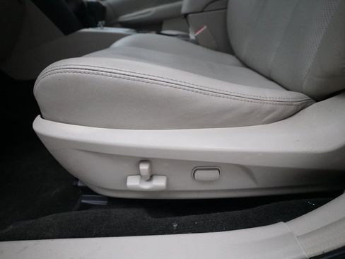 Used 2013 Subaru Outback 3.6R Limited w/ Moonroof Pkg image 29