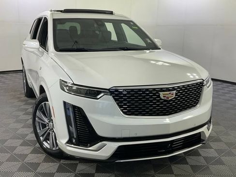 Certified 2025 Cadillac XT6 Premium Luxury w/ Platinum Package AWD/4WD image 38
