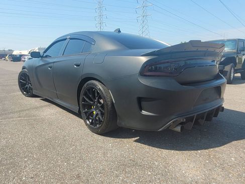 Used 2017 Dodge Charger SRT w/ Harman/Kardon Audio Group image 6