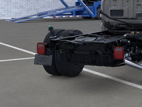 New 2026 Ford F350 4x4 Crew Cab DRW Super Duty image 21