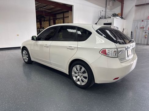 Used 2010 Subaru Impreza 2.5i image 6