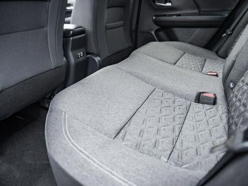 Used 2025 Nissan Kicks SV w/ Charging Package image 32