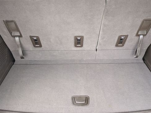 Used 2023 Chevrolet Tahoe LT image 34