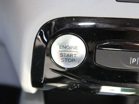 Used 2023 Ford Escape SE w/ PHEV Premium Package image 28