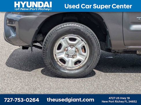Used 2012 Toyota Tacoma 2WD Access Cab w/ SR5 Pkg image 10
