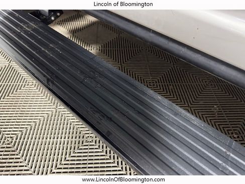 Used 2022 Lincoln Navigator Reserve image 28