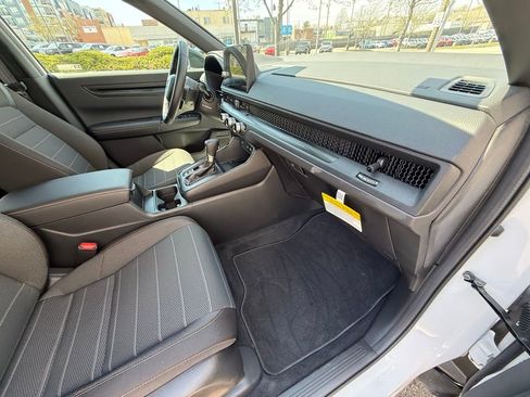 Used 2026 Honda CR-V Sport image 43