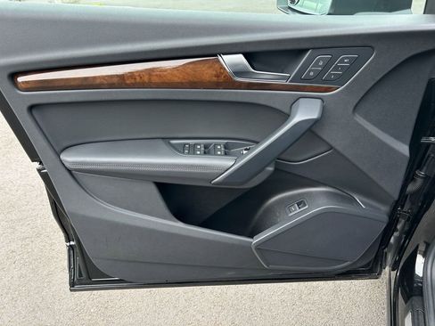 Used 2020 Audi Q5 2.0T Premium Plus w/ Premium Plus Package image 22