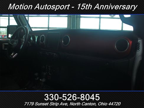 Used 2022 Jeep Gladiator Rubicon w/ Cold Weather Group image 38