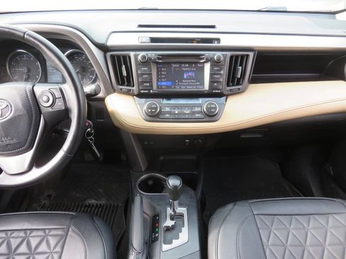 Used 2016 Toyota RAV4 XLE AWD/4WD image 16