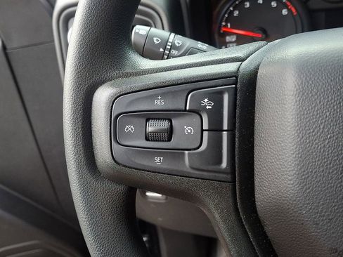 Used 2025 Chevrolet Silverado 1500 Custom image 19