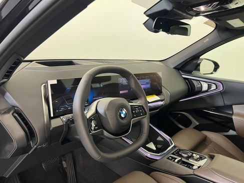 Used 2026 BMW X3 xDrive30 w/ Premium Package image 4