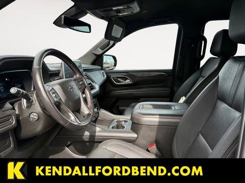 Used 2022 Chevrolet Suburban RST w/ Luxury Package AWD/4WD image 9
