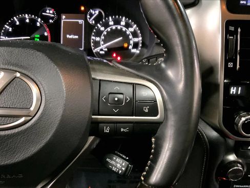 Used 2022 Lexus GX 460 Premium w/ Accessory Package image 24