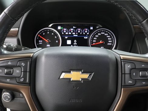 Used 2021 Chevrolet Tahoe High Country AWD/4WD image 10