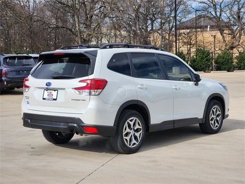 Certified 2024 Subaru Forester Premium image 7