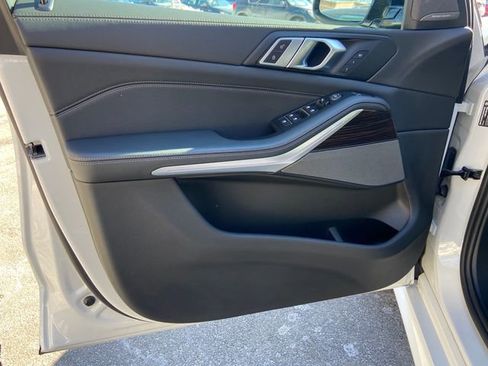 Certified 2024 BMW X5 xDrive40i w/ M Sport Package image 21