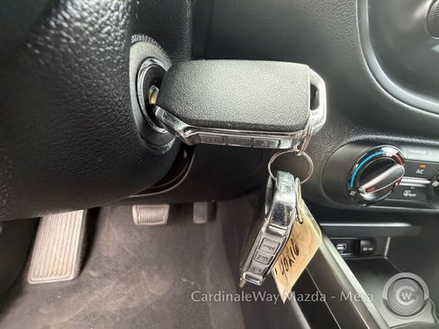 Used 2021 Kia Soul LX FWD image 29