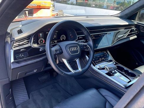 Used 2021 Audi Q8 Prestige w/ Prestige Package AWD/4WD image 15