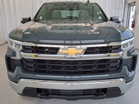 Used 2025 Chevrolet Silverado 1500 LT AWD/4WD image 3